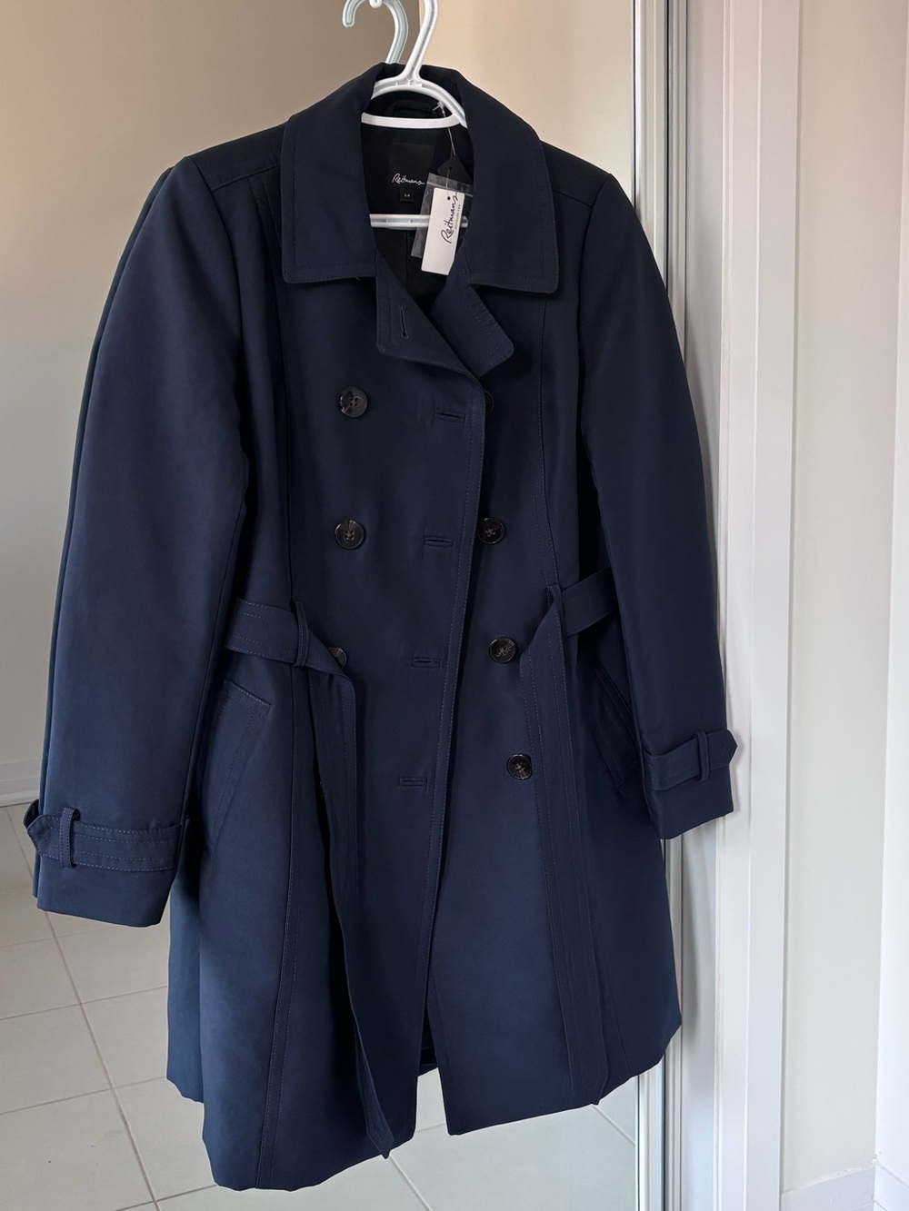 Reitmans Trench Coat with Belt in Navy - Picture 9 of 10